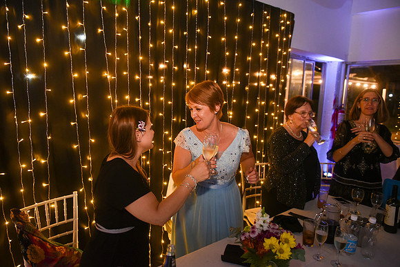 004 - Brindis381