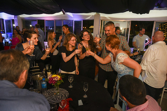 004 - Brindis387