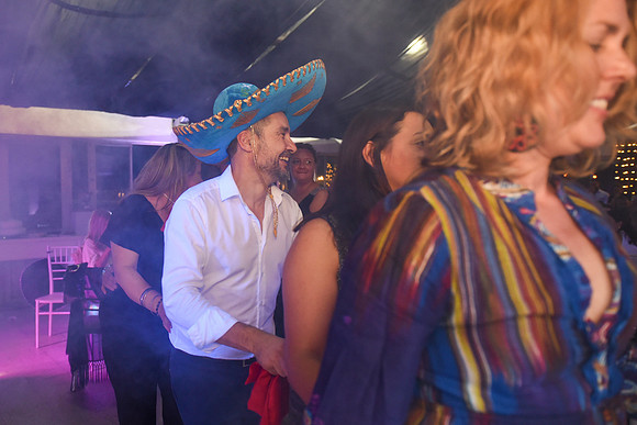 002 - Mariachis150