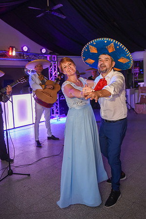 002 - Mariachis200